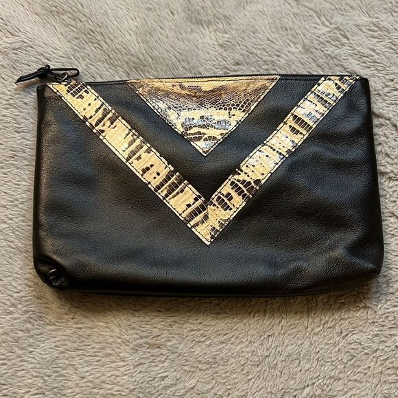 Small Black Pouch Make Up Case Etc Lizard Skin Trimmed Detailing - Picture 1 of 9
